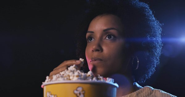 Rendez-vous au cinéma Dijon : comment se comporter ?