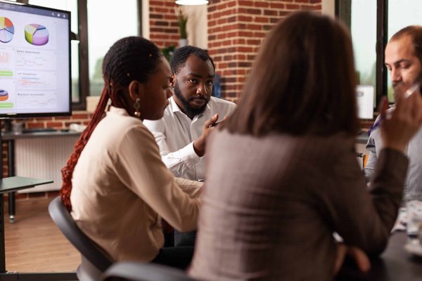Management ou leadership : quel est le meilleur concept à adopter en entreprise?