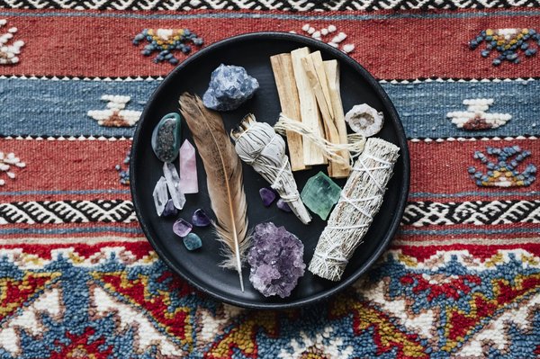 Les rituels de purification avec la sauge